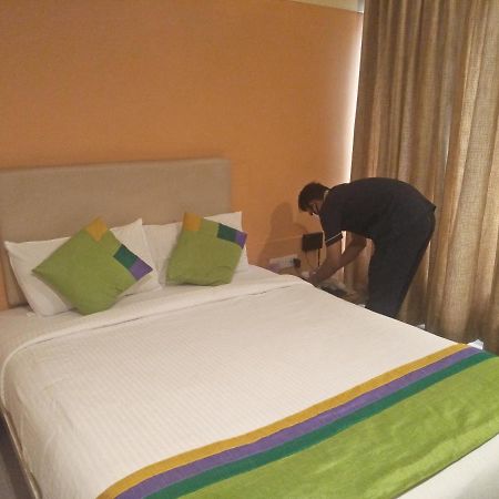 Treebo Trend Hotel Basera Pune Extérieur photo