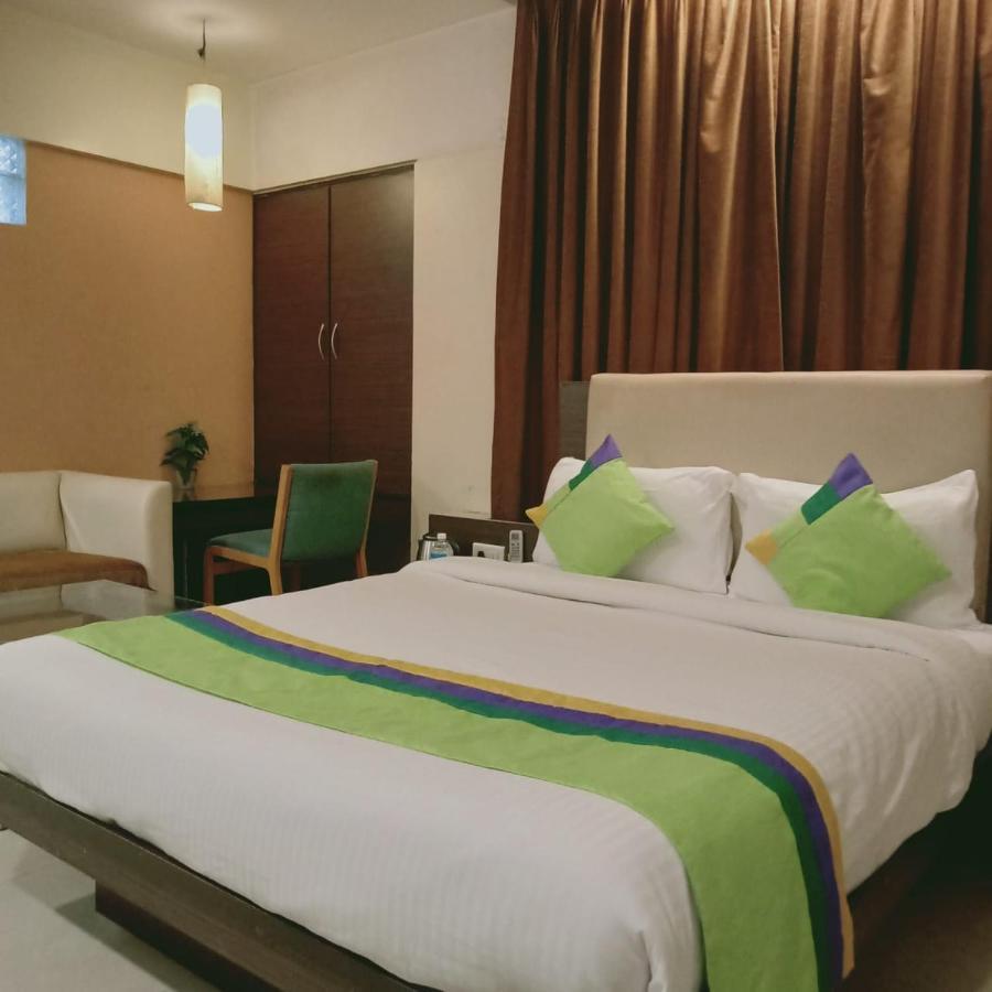 Treebo Trend Hotel Basera Pune Extérieur photo