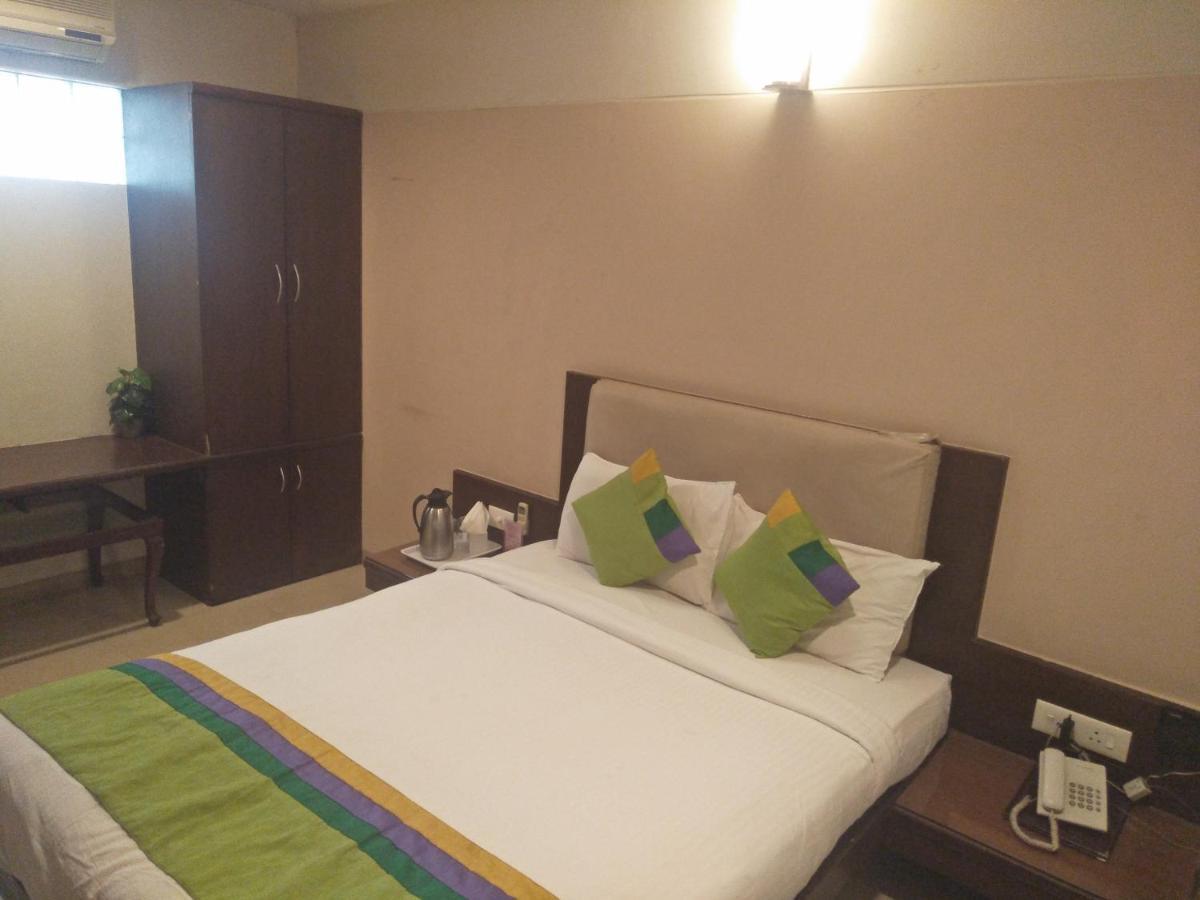 Treebo Trend Hotel Basera Pune Extérieur photo