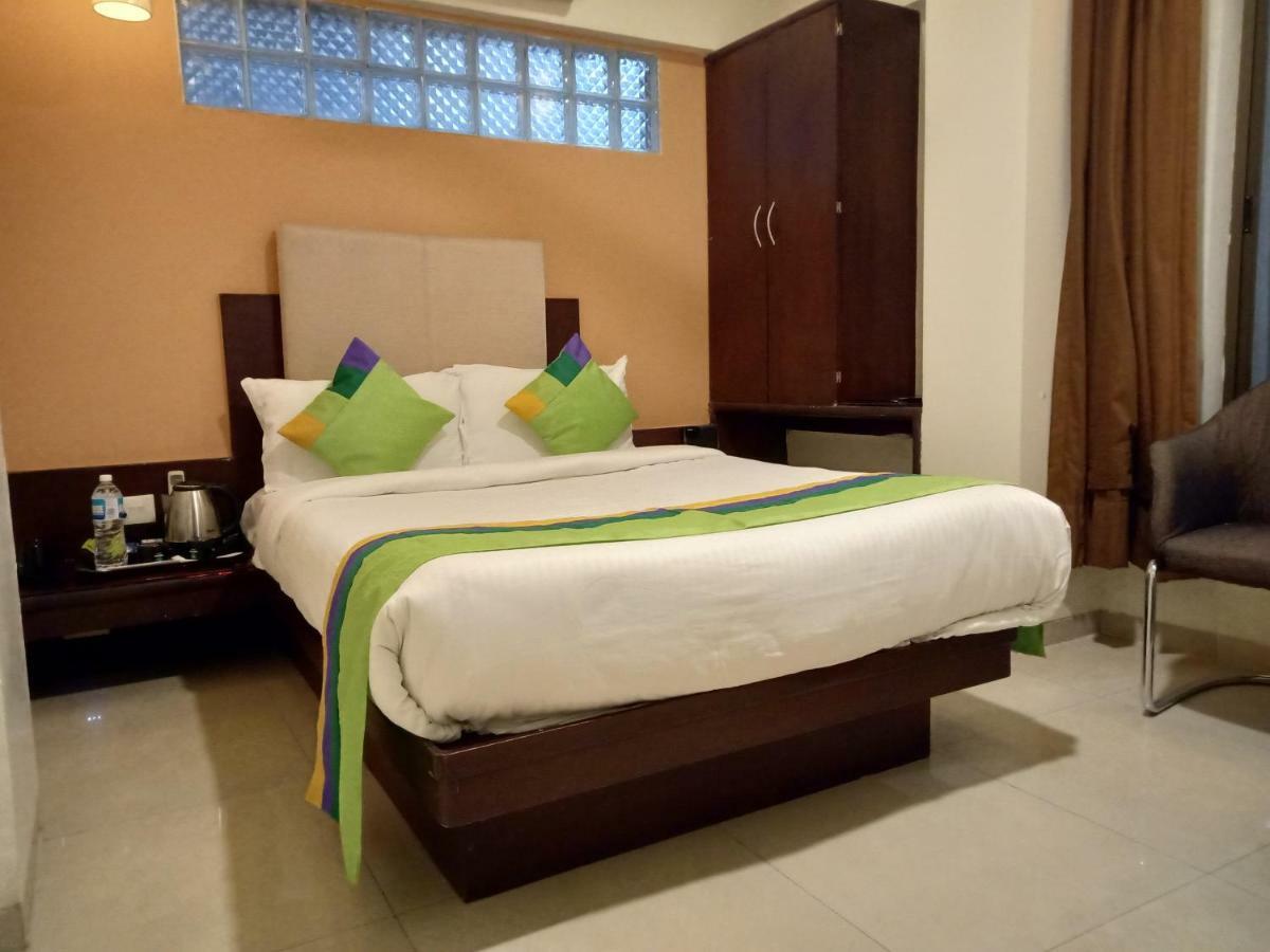 Treebo Trend Hotel Basera Pune Extérieur photo